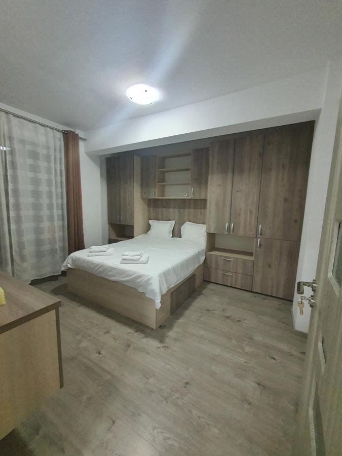 Apartment Angi House *