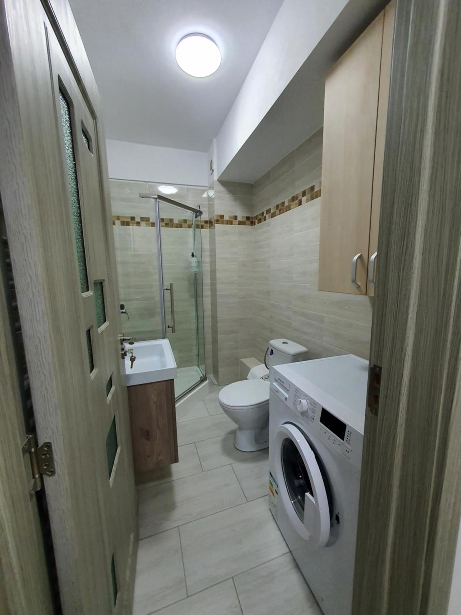 Angi House * Otopeni